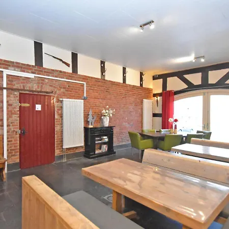 In Waroldern Mit Sauna