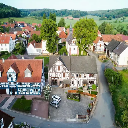 In Waroldern Mit Sauna 公寓